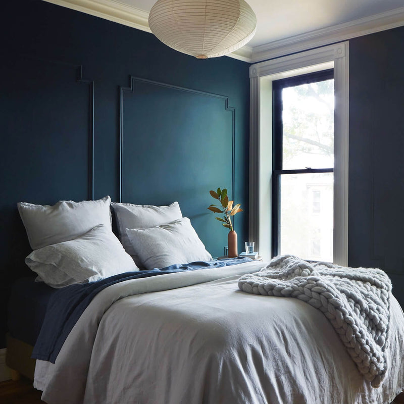 Linen Bed Set in Blue and Stripes in Blue Bedroom, graphite-thin-stripe