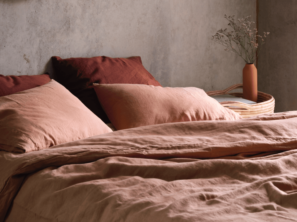 Linen Bedding Care image