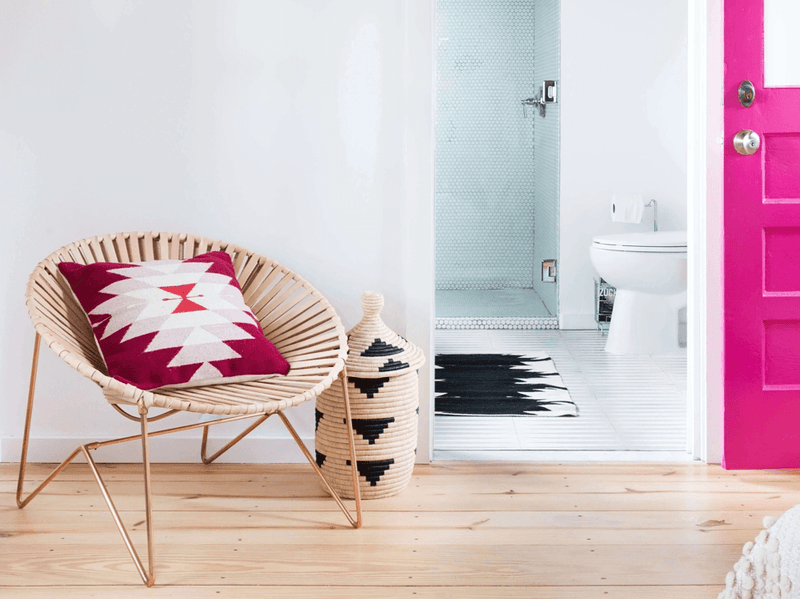 How to Style Your Guest Room image