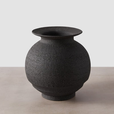 Ceramic vase handcrafted in Chile, white