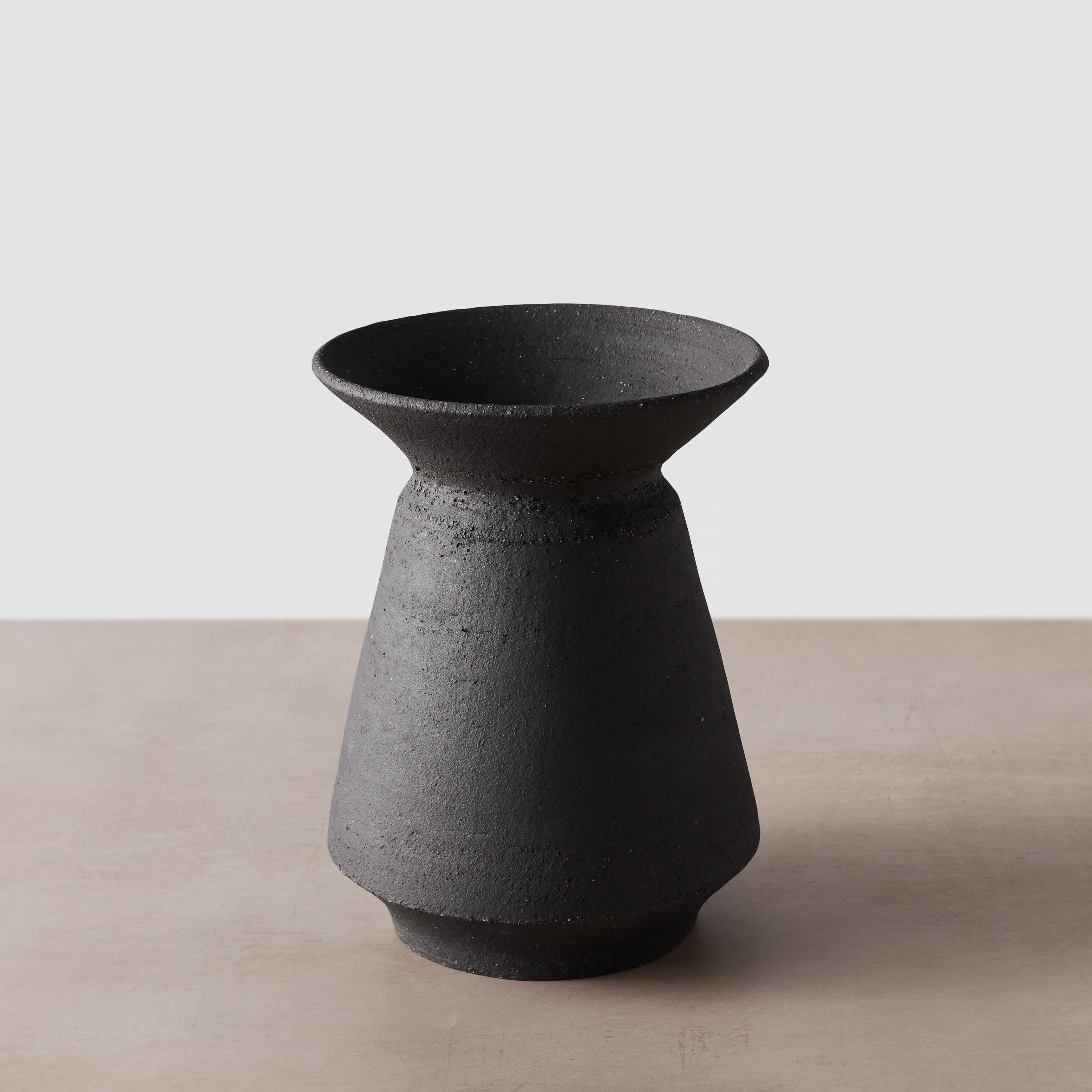Alameda Vase – The Citizenry