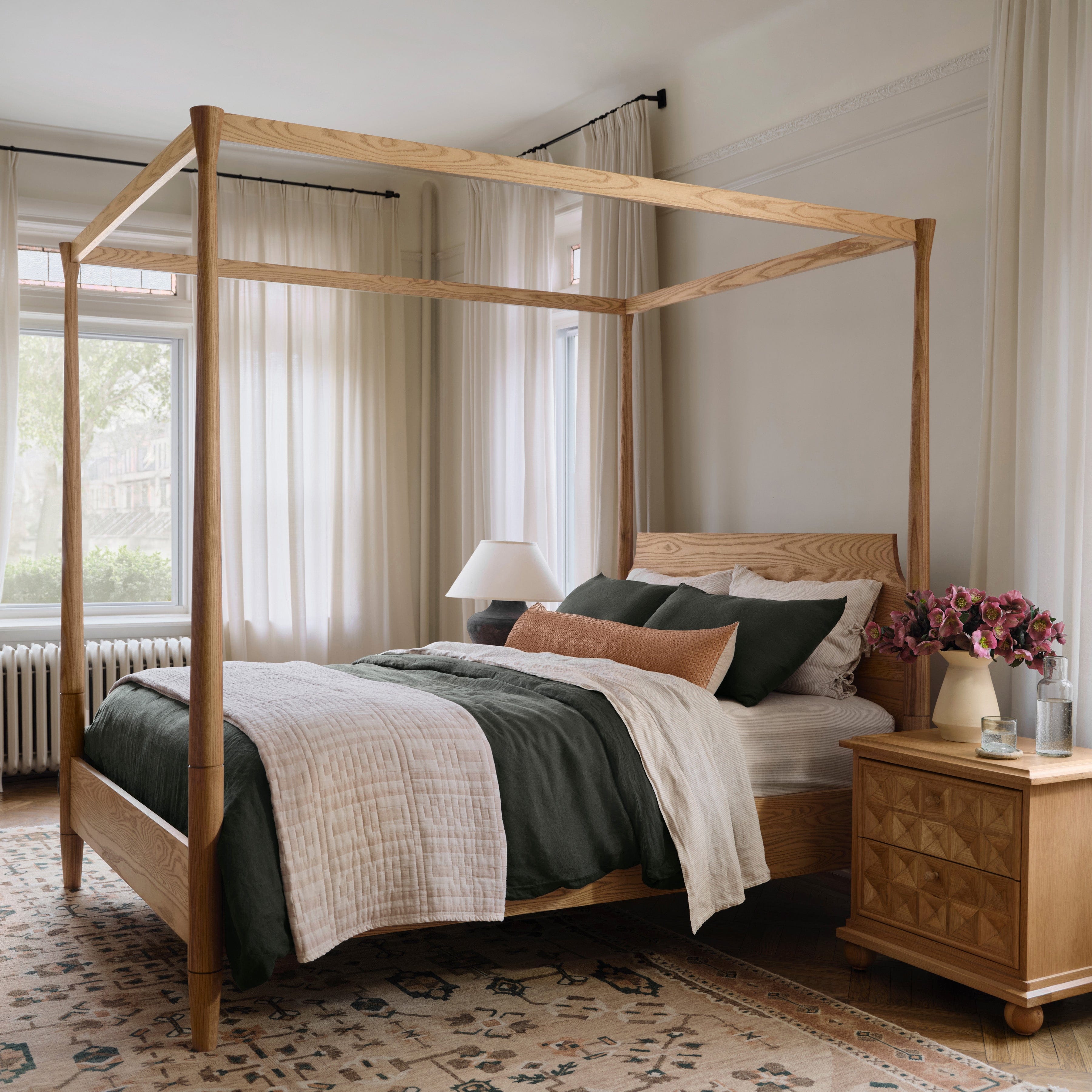 Anoushka Hand-Knotted Area Rug – The Citizenry