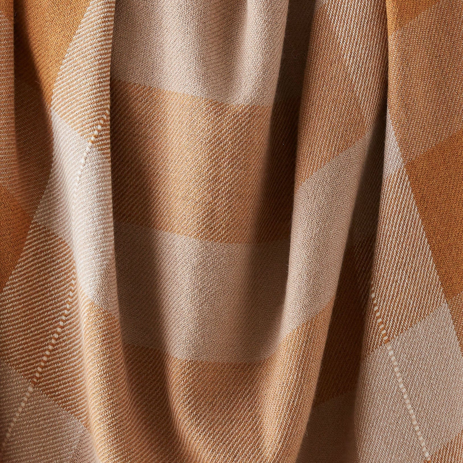Esperanza Alpaca Throw - Thumbnail 5