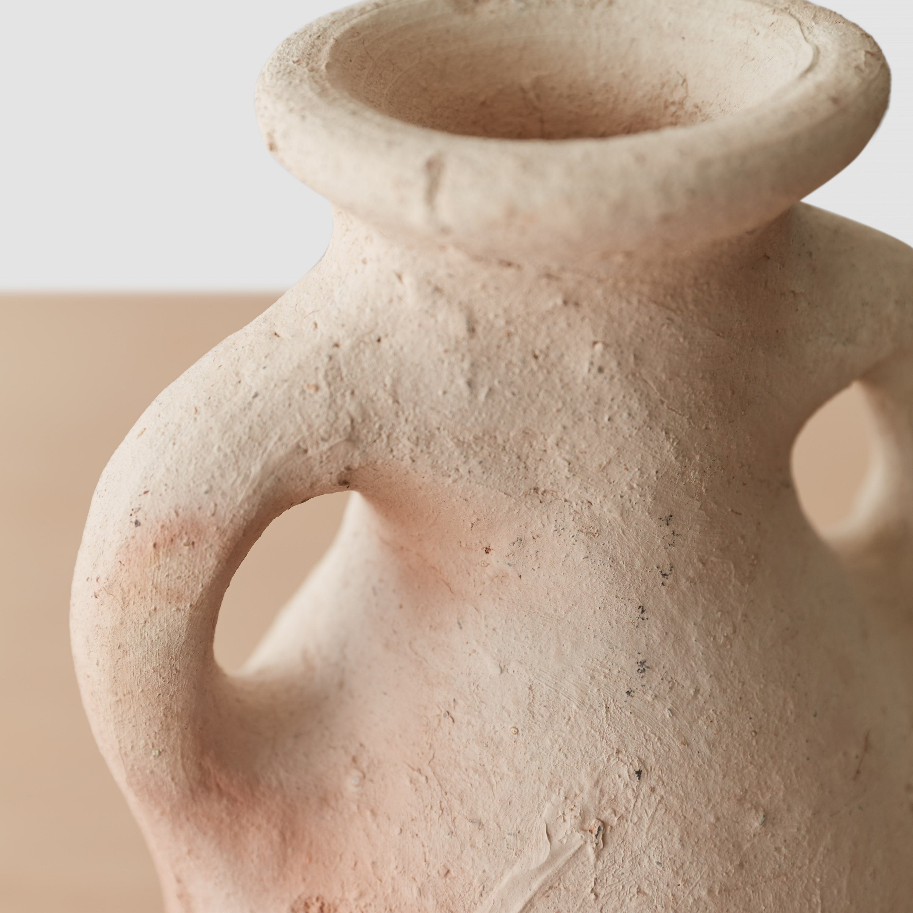 Faliza Vase – The Citizenry