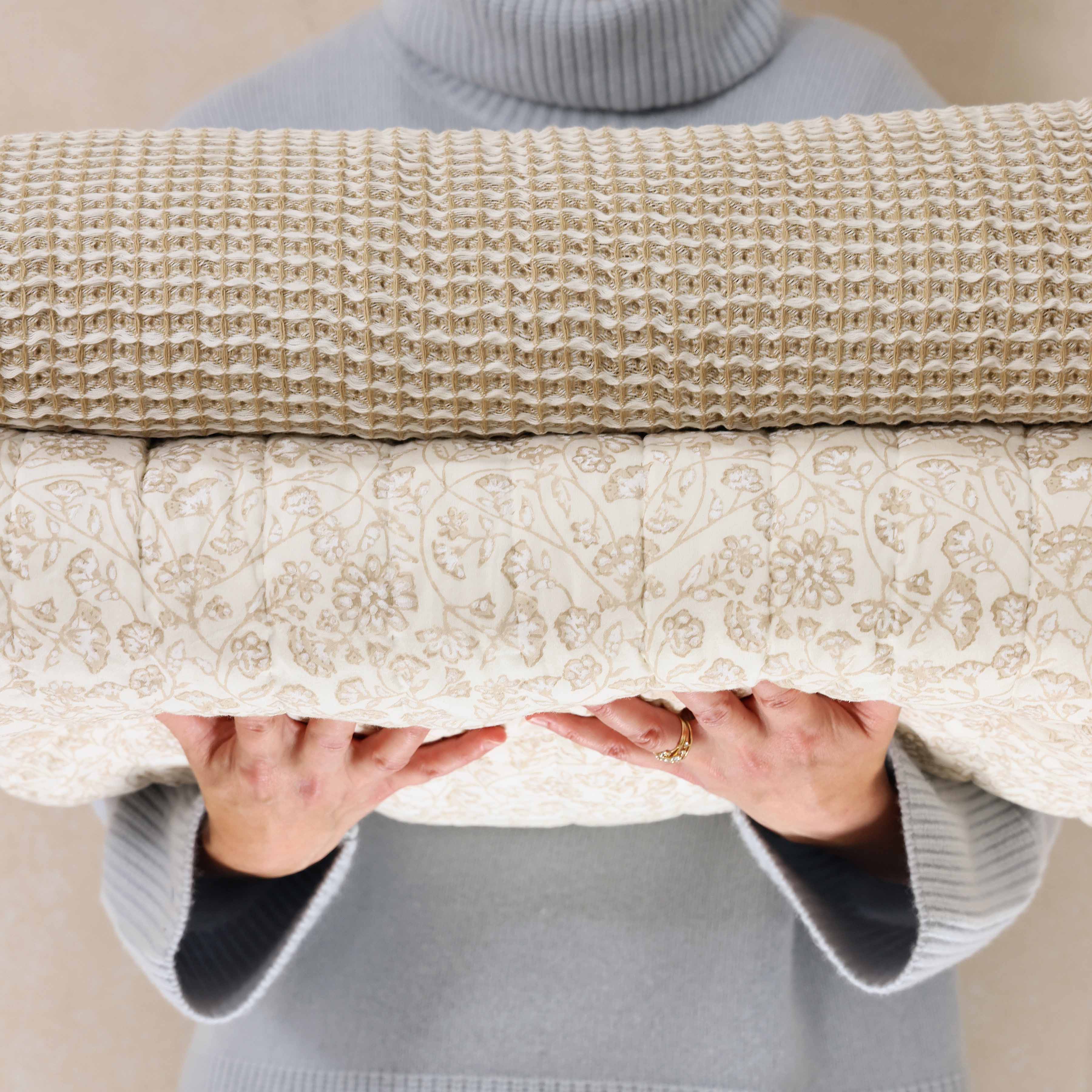 Imogen Waffle Blanket – The Citizenry