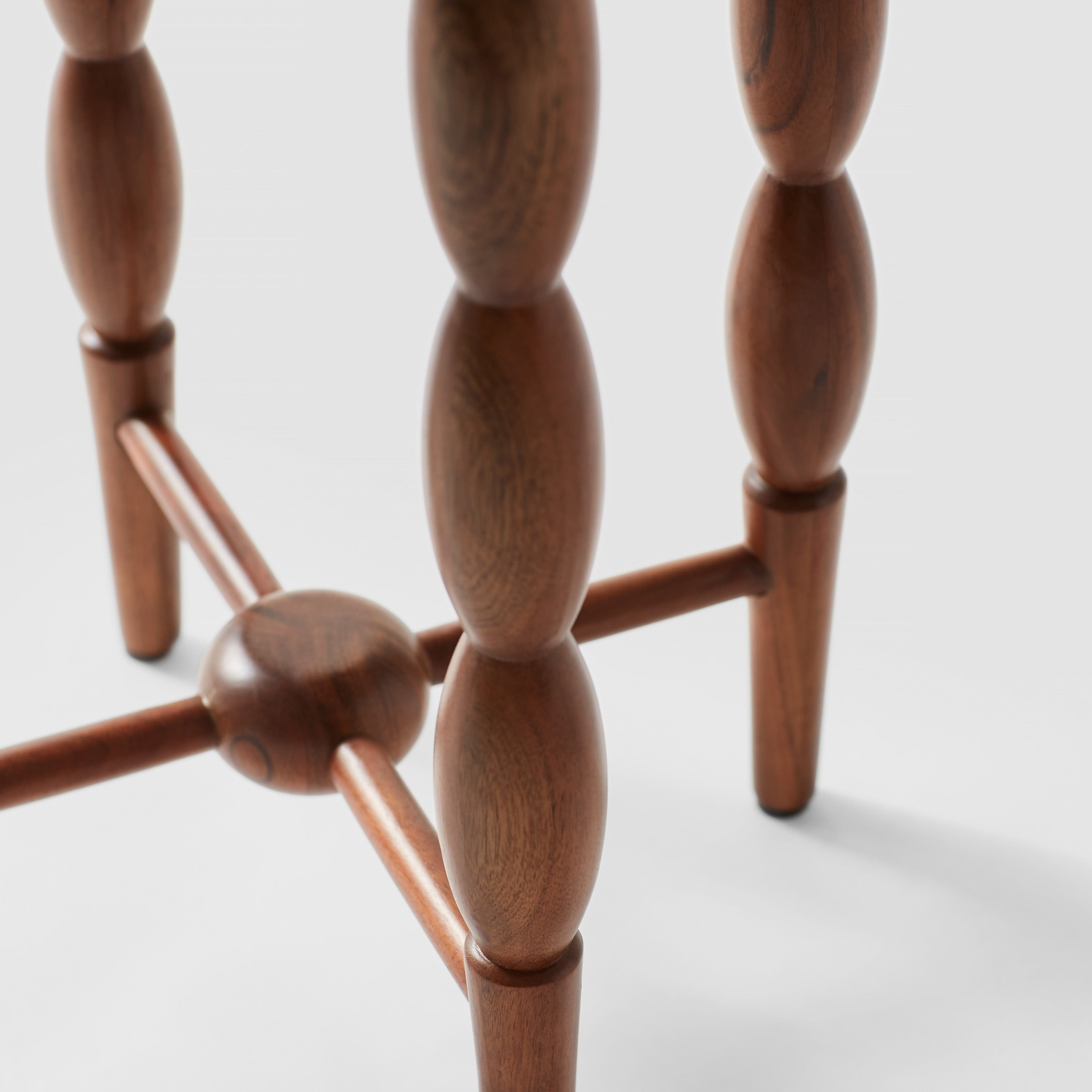 Leela Wood Side Table – The Citizenry
