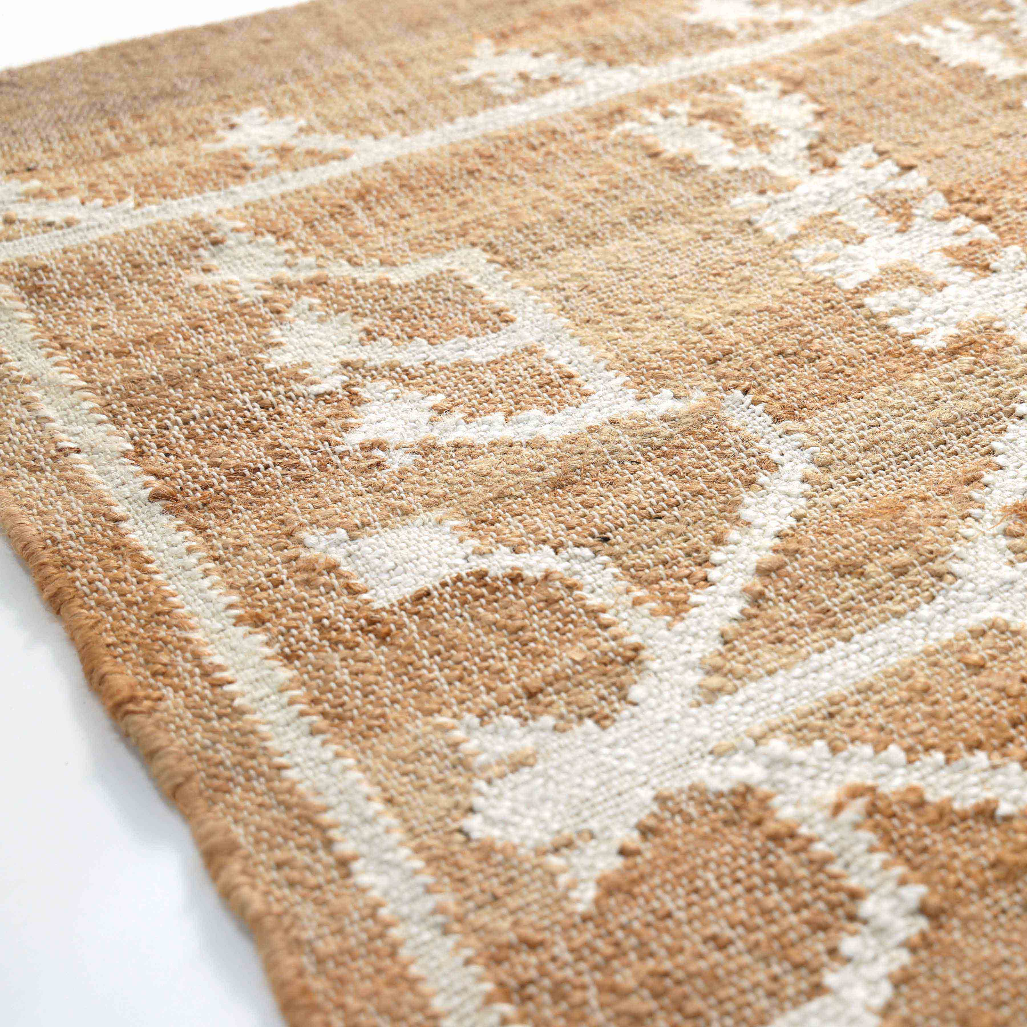 Bel Wall Hanging - Thumbnail 2