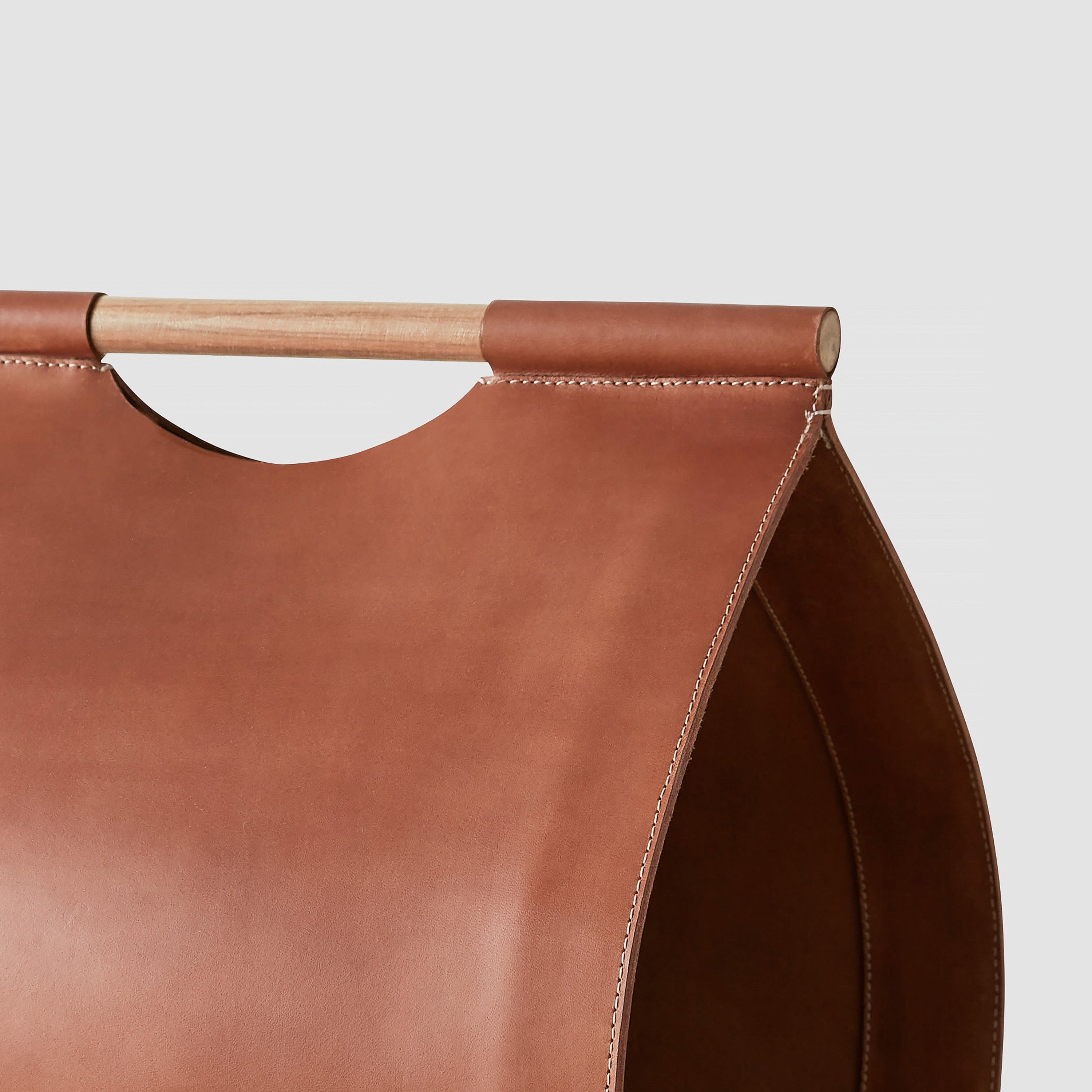 The Citizenry Prini Leather Log Holder - Thumbnail 5