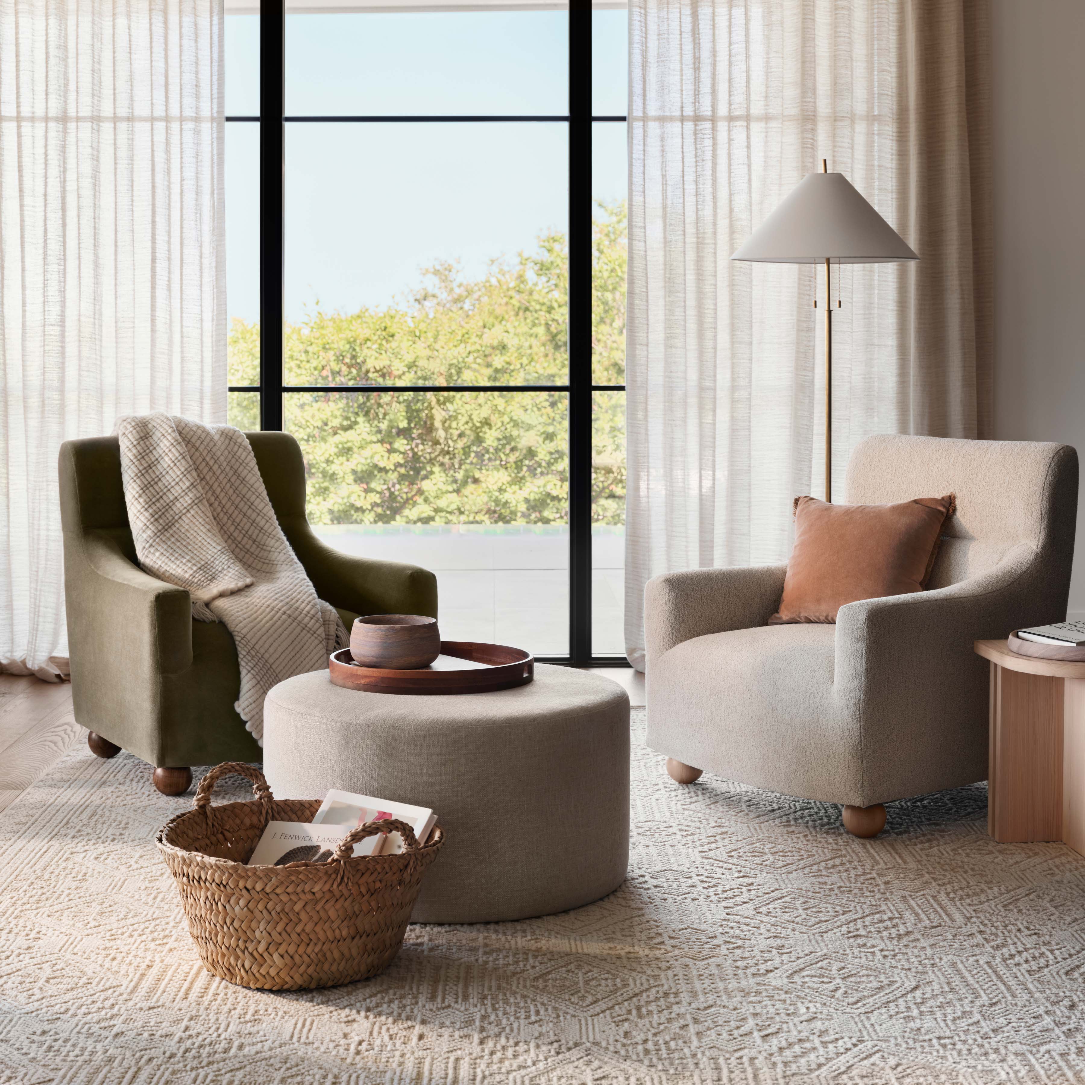 新品 KAYANTA RUG 120x160cm ACME FURNITURE 新品 KAYANTA RUG 120x160cm ACME FURNITURE