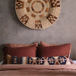 Soft rose bedding with kilim lumbar pillow, Navy