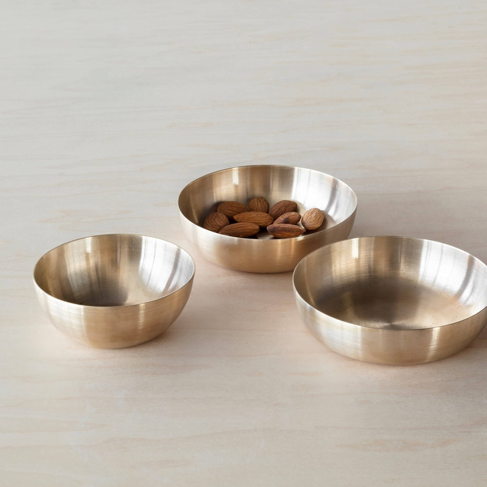 Handcrafted Hammered Copper 5-Piece Measuring Cup Set with Hand Engraved  Measurements - Brown Patina