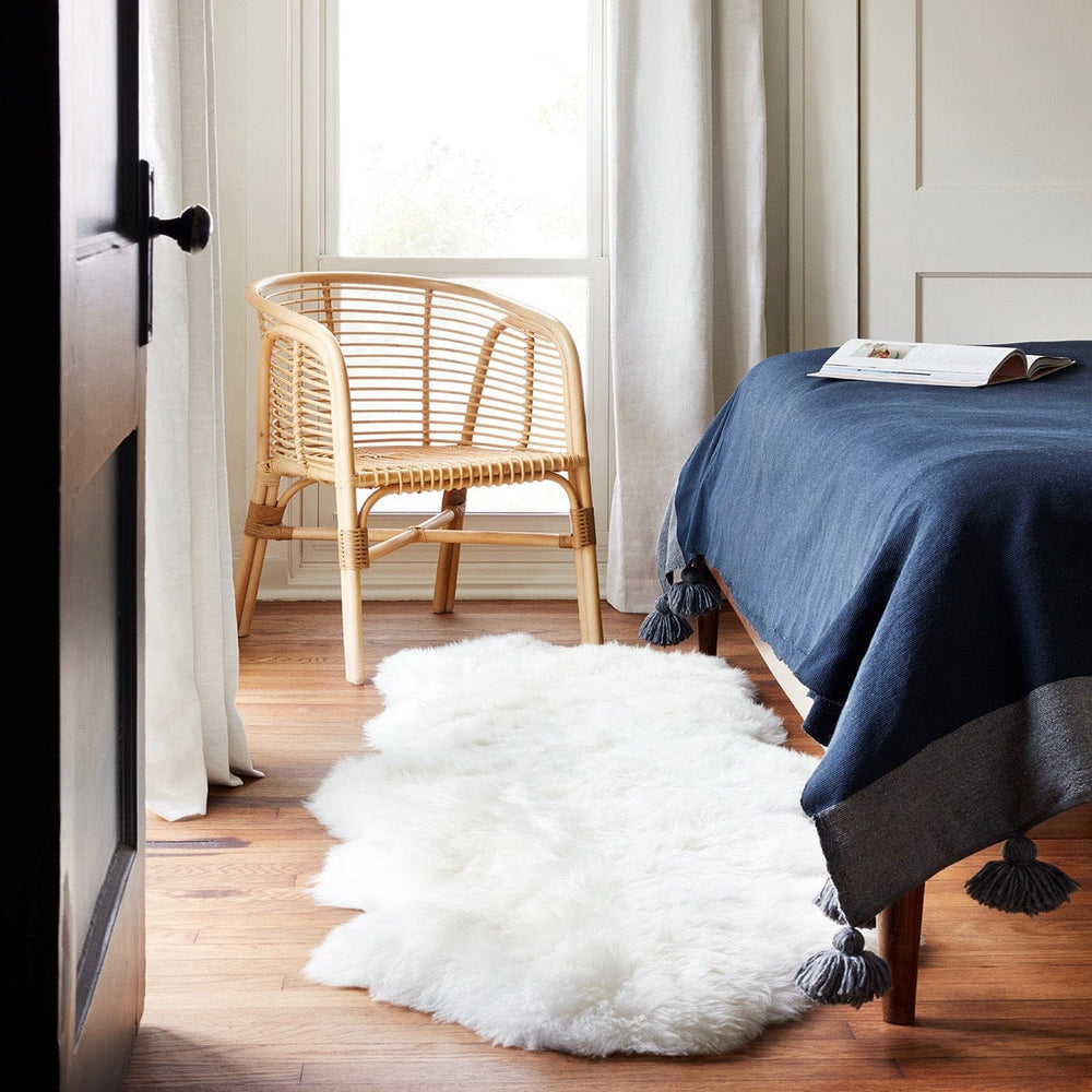 Sheepskin Accent Rug | 4' x 6' | White - The Citizenry