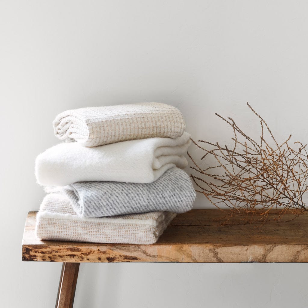 The Citizenry Contigo Wool Throw - Thumbnail 4