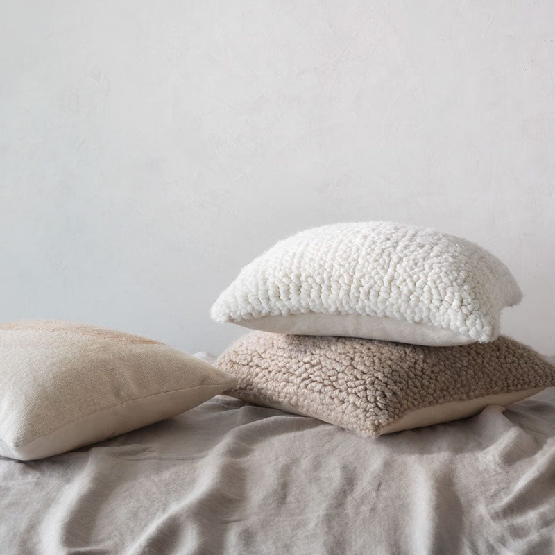 Alpaca and wool pillows, ivory