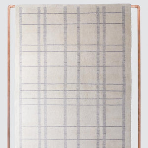Striped area rug, ecru