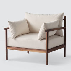walnut-frame-with-linen-cushion