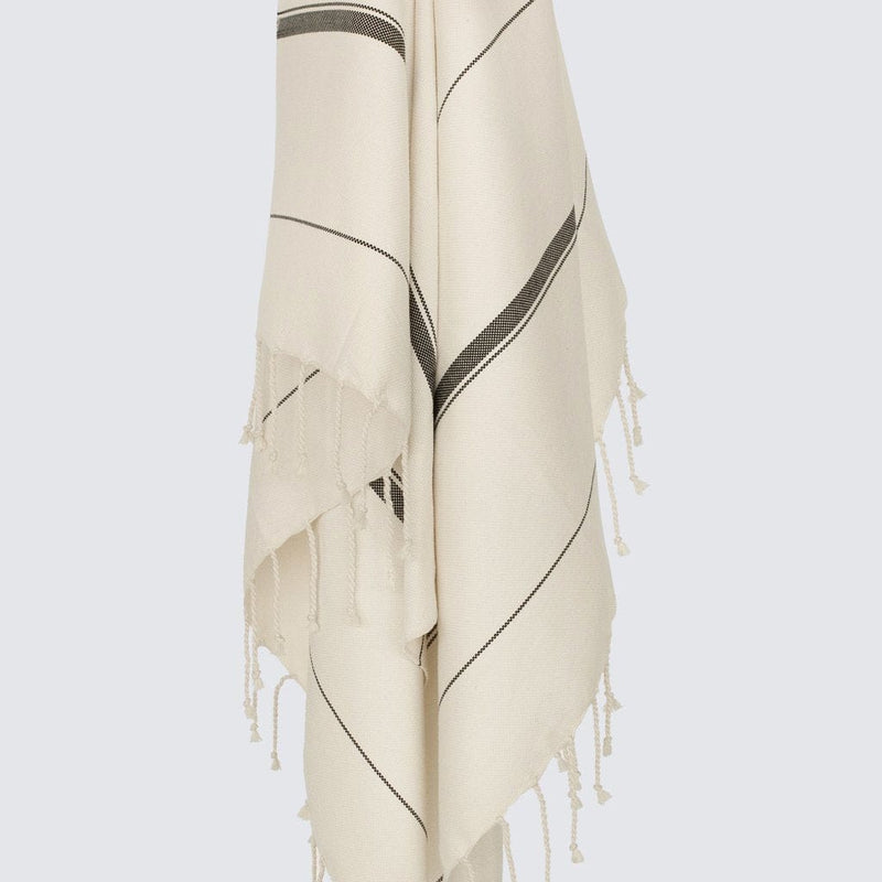 Woven towel with fringe, ivory