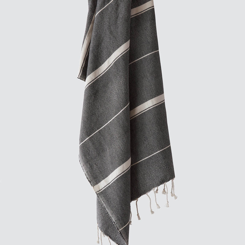 Striped towel with fringe, black